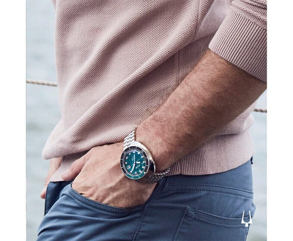 Reloj Bulova Oceanographer para caballero banda de metal - Vista lateral