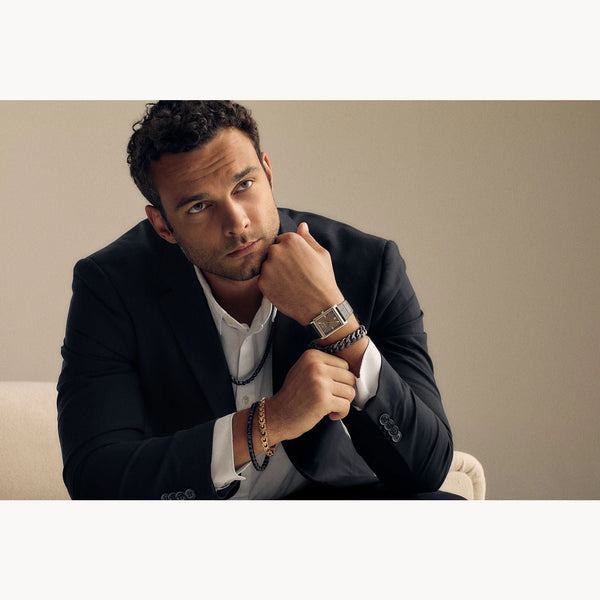 Reloj Bulova Classic Hombre Correa Piel Negra - Vista lateral