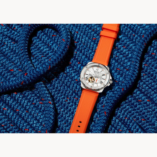 Reloj Bulova Marine Star Hombre Caucho Naranja - Vista lateral