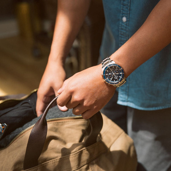 Reloj Bulova Marine Star Hombre Acero Bicolor Azul - Vista lateral