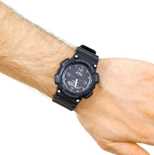 AQ-S810W-1A2V Reloj Casio Illuminator para hombre Tough solar - Negro