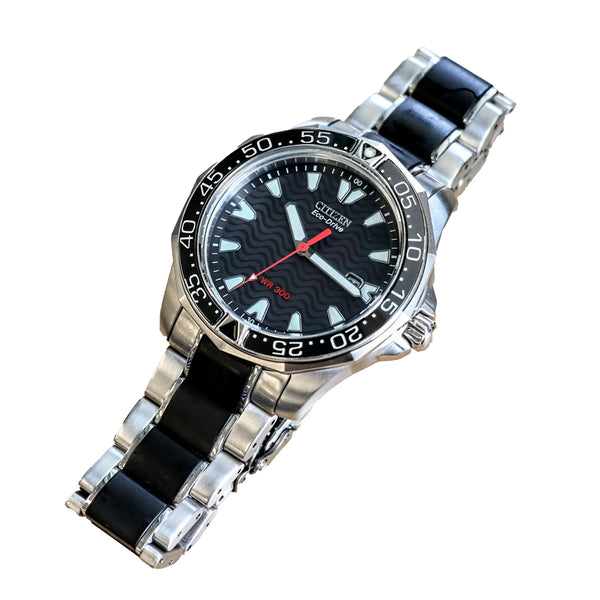 Reloj Citizen Promaster Eco-Drive Hombre Acero y Caucho - Vista lateral