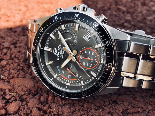 540D Reloj Casio Edifice Hombre Acero Esfera Negra - Vista lateral