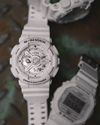 GA-110MW Reloj G-Shock Hombre Resina Blanco - Vista lateral