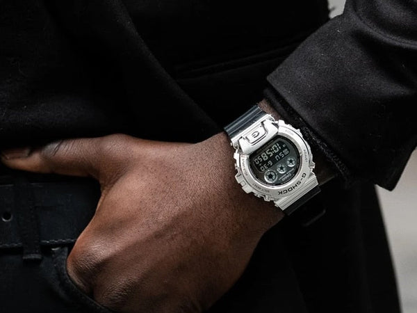 GM-6900 Reloj G-Shock Hombre Acero Inoxidable Resina Negra - Vista lateral
