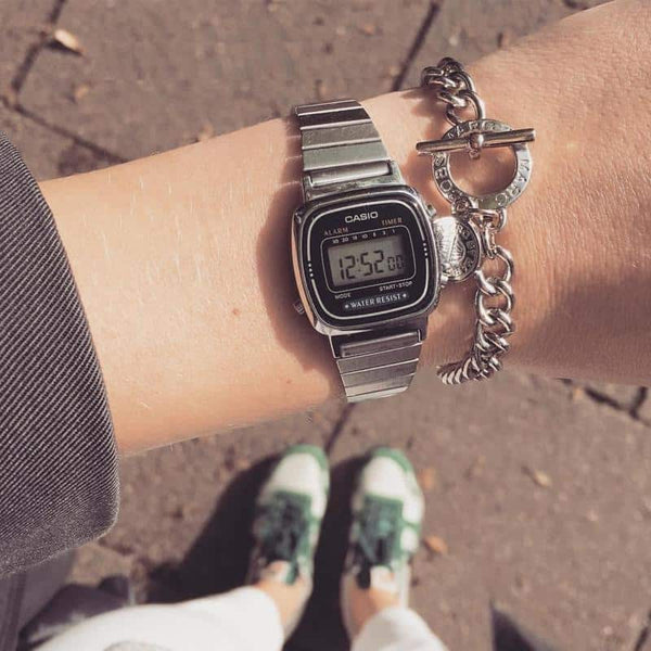 LA-670WA-1 Reloj Casio para Mujer, Vintage Clásico — imagen 2 de 2