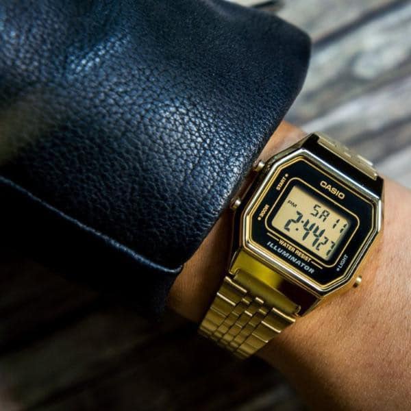 LA-680WGA-1 Reloj Casio para Dama, Vintage Clásico Illuminator — imagen 2 de 5