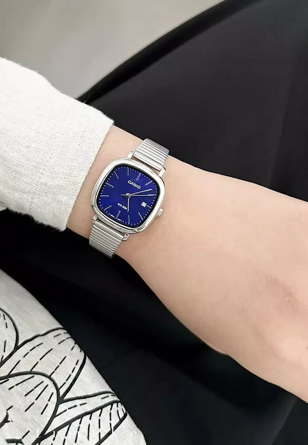 Reloj LTP-B166D-2AV Casio de mujer pulsera de metal — imagen 2 de 3