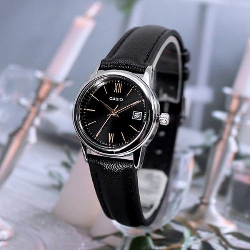 LTP-V002L-1B3 Reloj Casio para Mujer — imagen 2 de 3