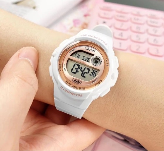 LWS-1200H-7A2V Reloj Casio para Señorita — imagen 2 de 3