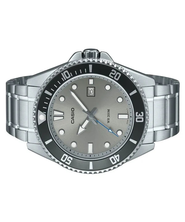MDV-107D-8AV Reloj Casio Duro de hombre pulsera de acero plateado