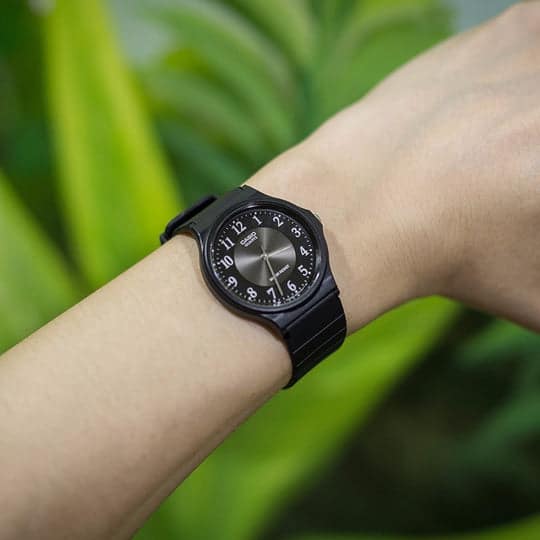MQ-24-1B3 Reloj Casio para Hombre — imagen 2 de 4