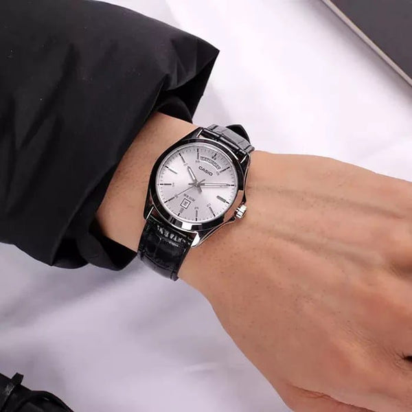 MTP-1370L-7AV Reloj Casio para Hombre — imagen 2 de 4