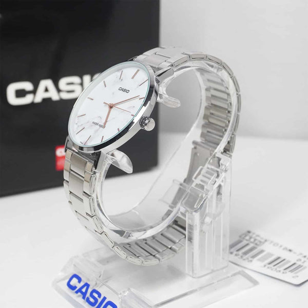 MTP-VT01DM-7A Casio Reloj para caballero — imagen 2 de 4
