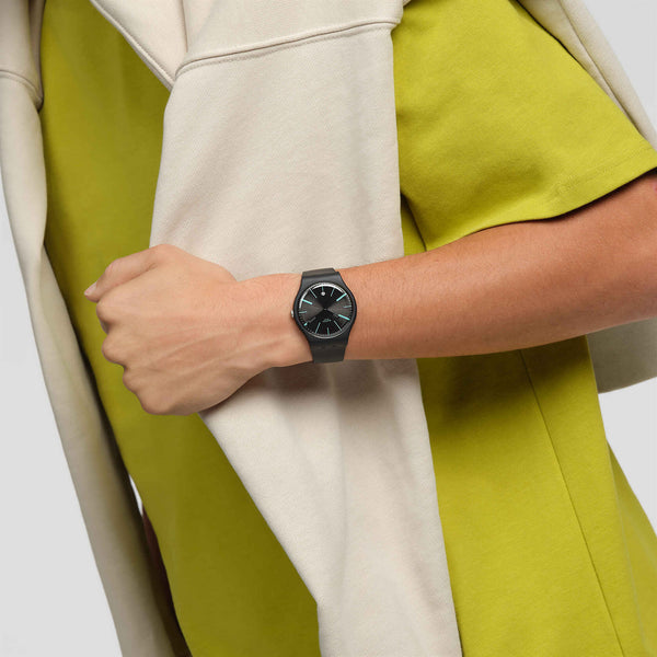 SO29B404 Reloj Swatch A Dash of Green Unisex correa de resina - Resina Negro