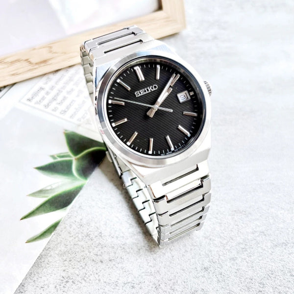 SUR557P1 Reloj Seiko Deportivo Hombre Acero Inoxidable Esfera Negra
