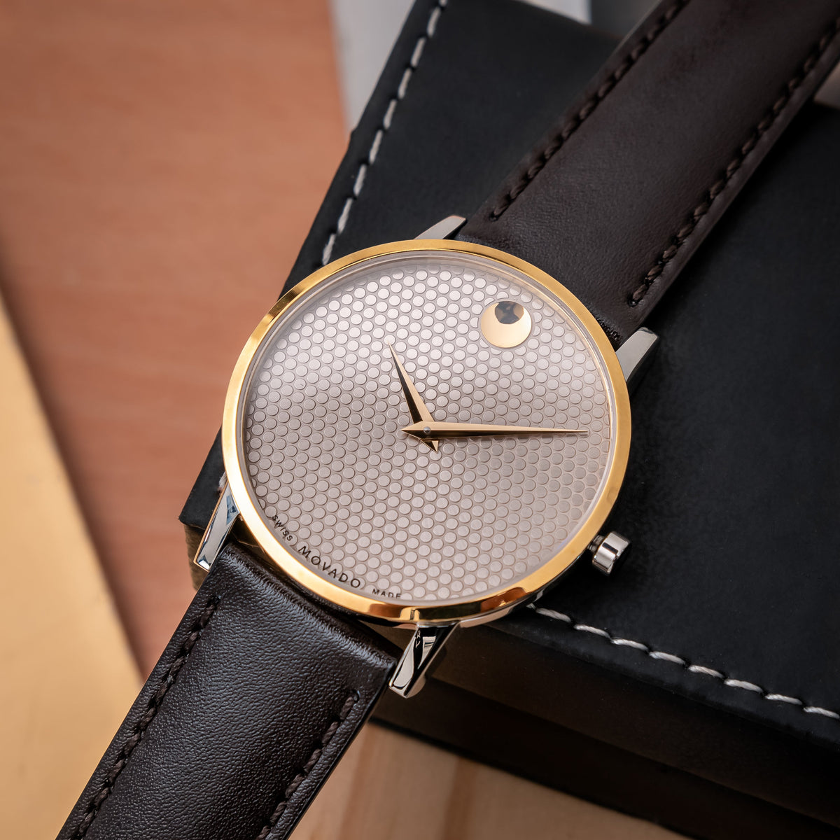 Movado Museum Classic 0607800 reloj de hombre correa de piel marrón