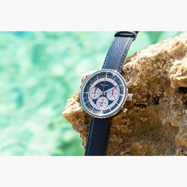 Reloj Bulova Chronograph C de hombre pulsera de cuero - Vista lateral