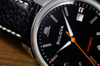 Reloj Bulova Frank Sinatra Summer Wind de hombre banda de piel 40 mm - Vista trasera