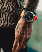 Reloj Bulova Marc Anthony Hombre Caucho Naranja - Detalle de esfera