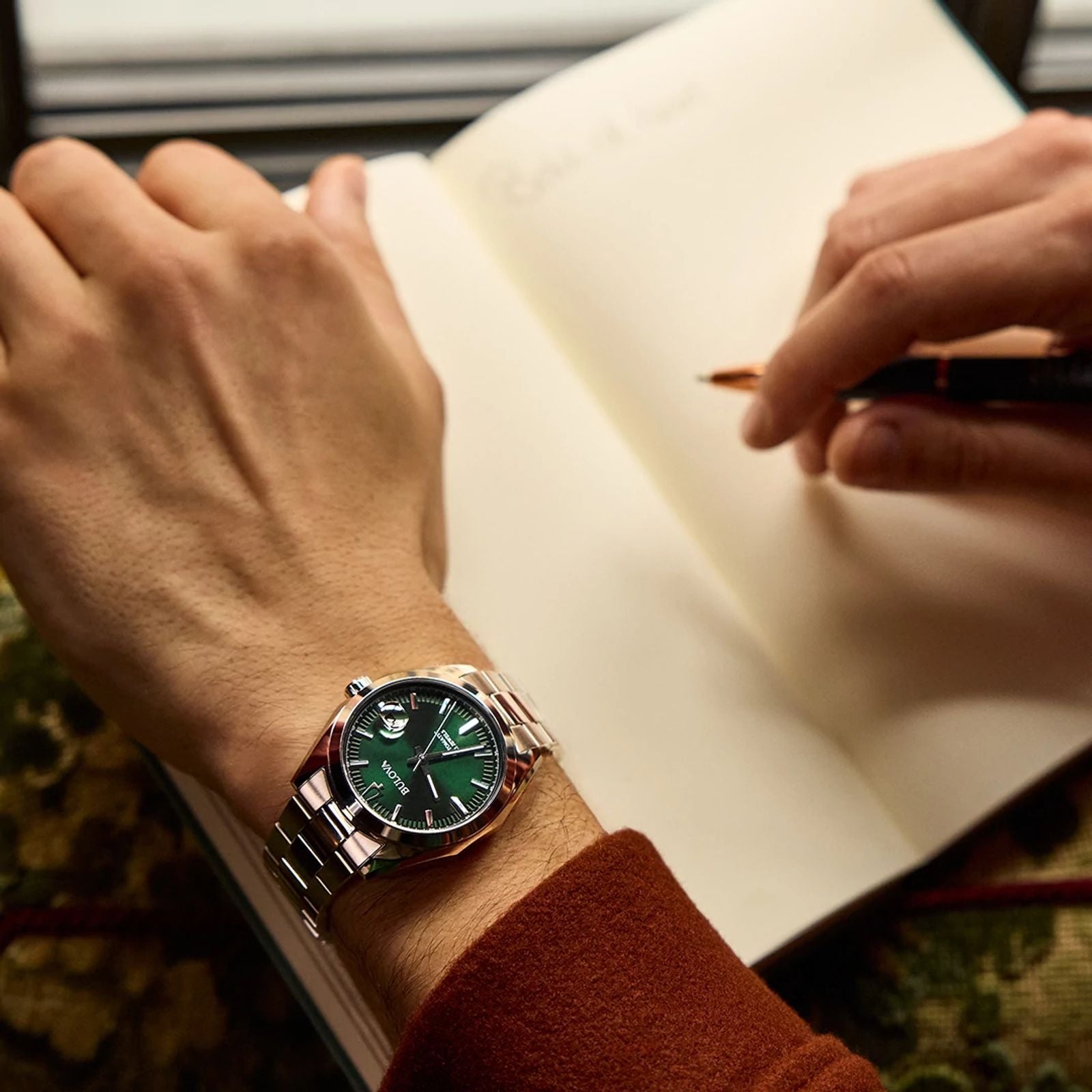 Reloj Bulova Surveyor Unisex Acero Esfera Verde - Detalle de esfera