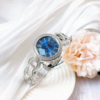 Reloj Bulova Classic Mujer Acero Cristales Esfera Azul - Vista trasera