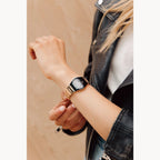 Reloj Bulova Gemini Mujer Acero Negro y Oro Rosa - Detalle de esfera