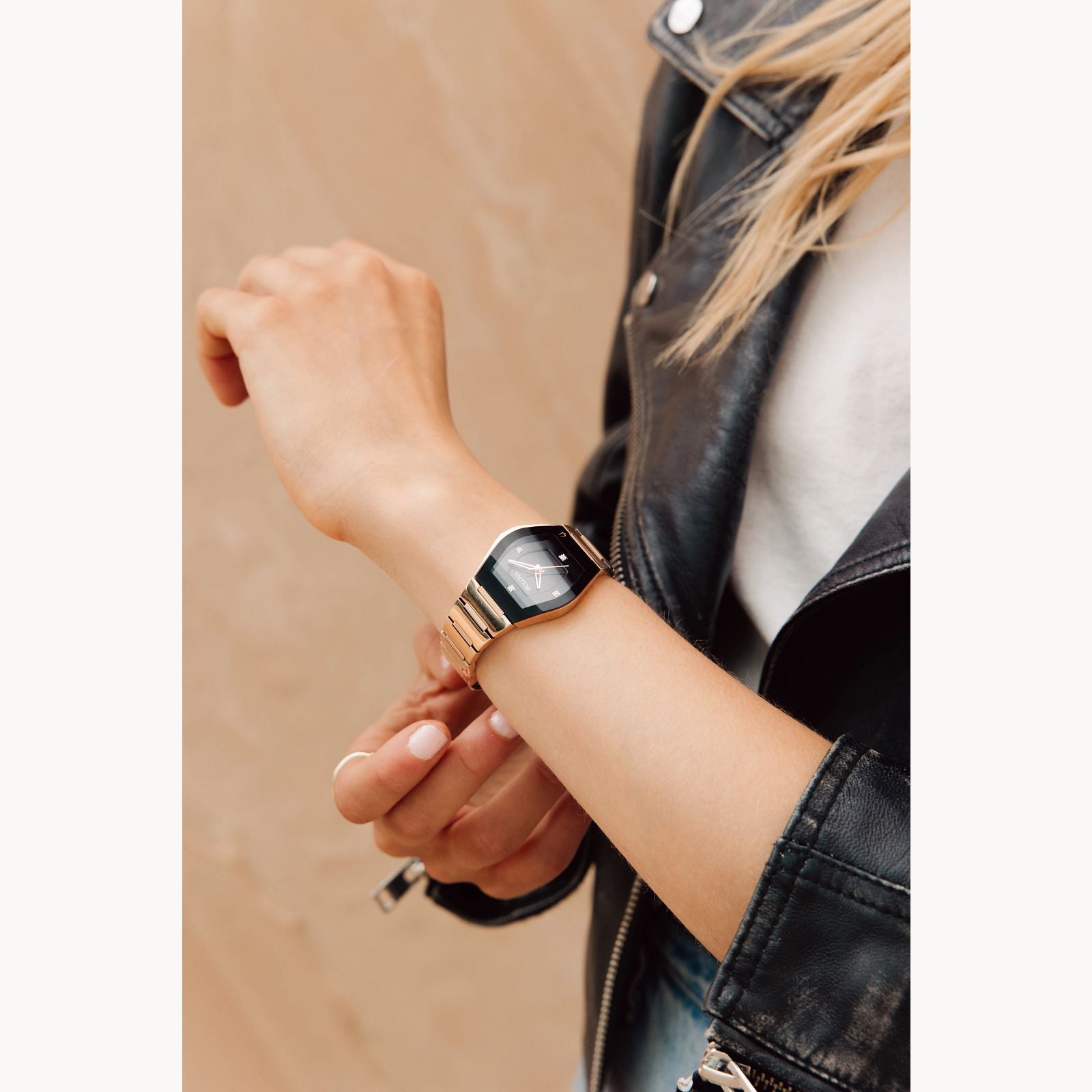 Reloj Bulova Gemini Mujer Acero Negro y Oro Rosa - Detalle de esfera