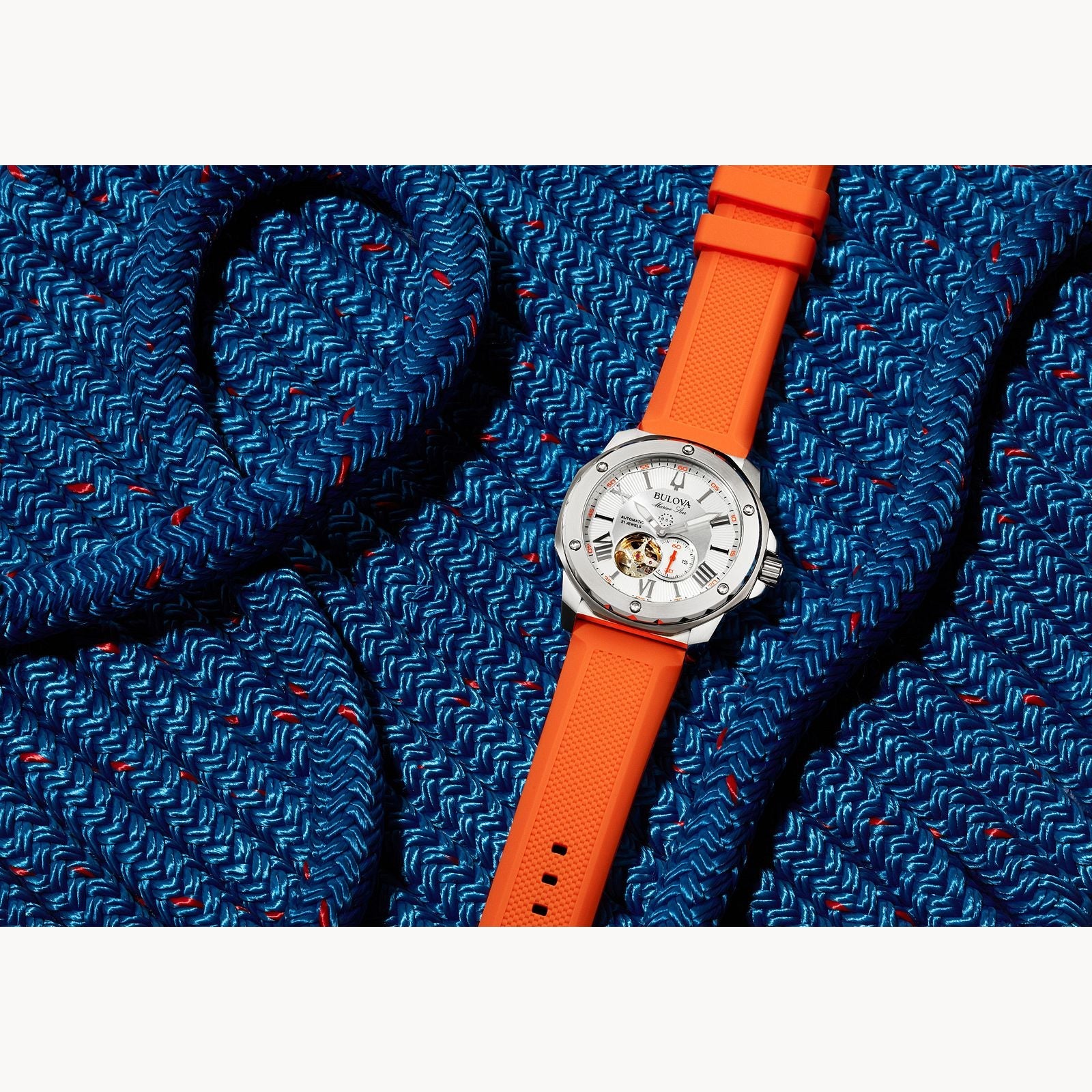 Reloj Bulova Marine Star Hombre Caucho Naranja - Vista lateral