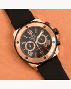 Reloj Bulova Marine Star Hombre Caucho Tono Oro - Vista trasera