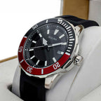 Reloj Bulova Marine Star Hombre Correa Caucho Negro y Rojo - Detalle de esfera
