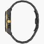 Reloj Bulova Marine Star Hombre Acero Negro y Dorado - Detalle de esfera
