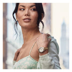 Reloj Bulova Phantom Mujer Acero Dorado Cristales - Vista trasera