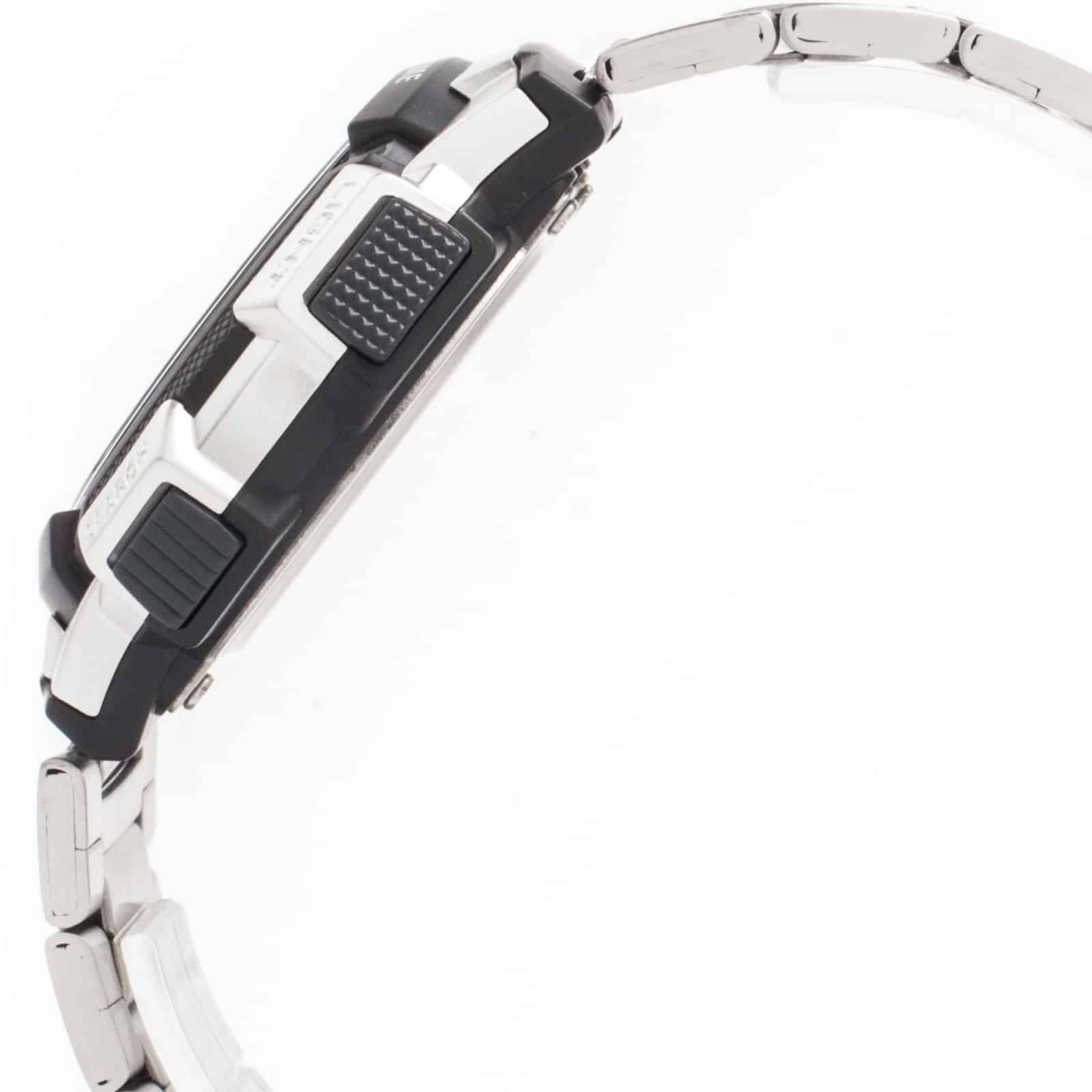 AE-1000WD Reloj Casio World Time Hombre Correa de Acero - Vista trasera