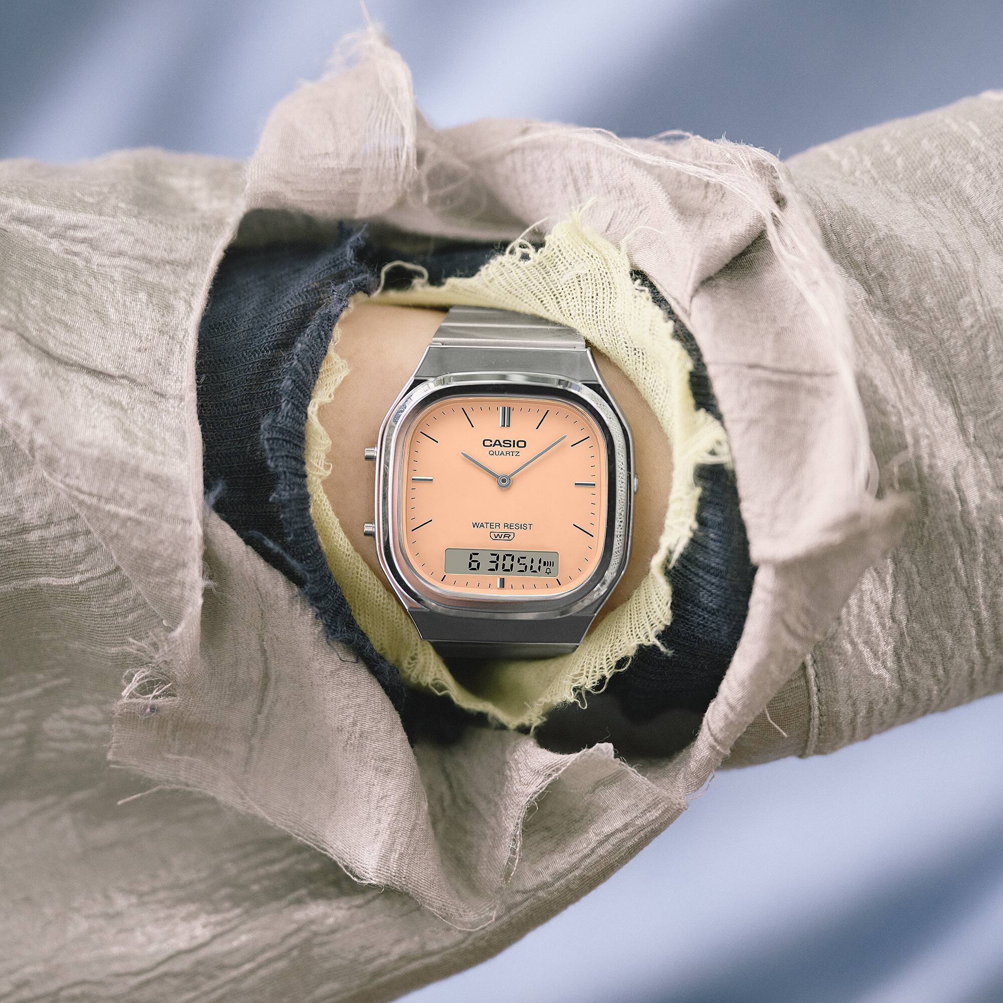 Reloj Casio AQ-240E-4A Vintage Unisex - Naranja
