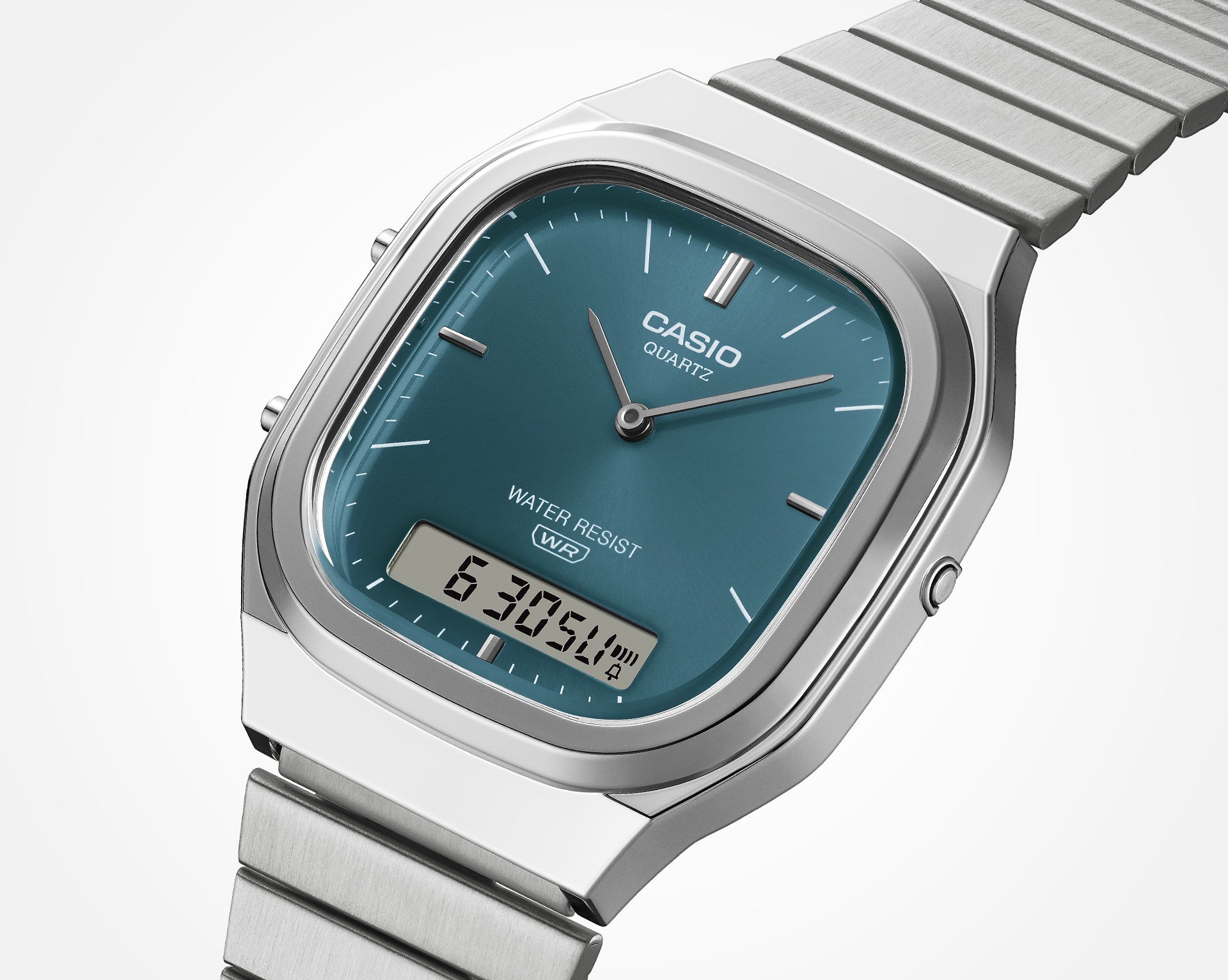 AQ-240E-3A Reloj Casio de dama pulsera de metal - Acero Inoxidable Plateado