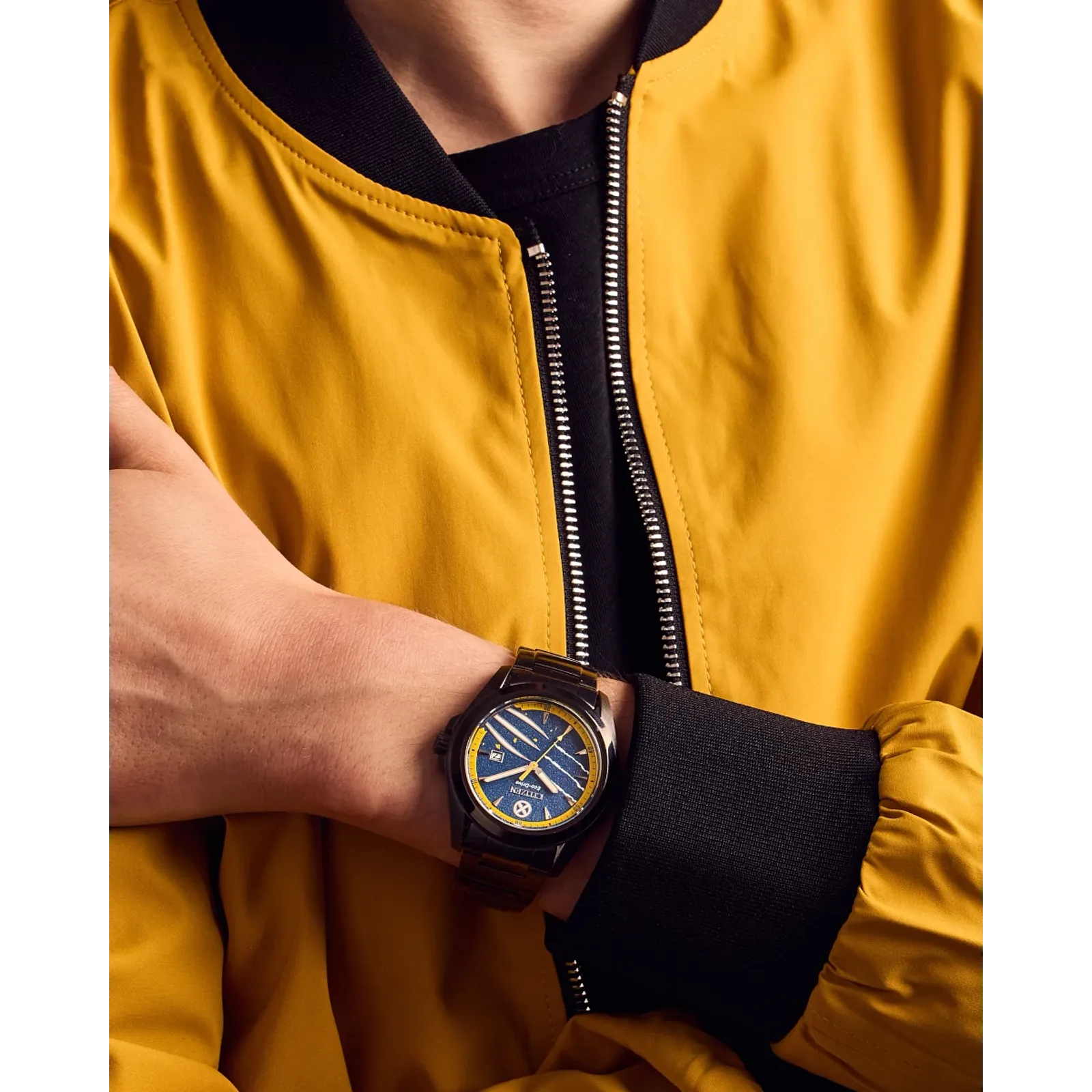 Reloj 66W Citizen Wolverine Edition Marvel Eco-drive de hombre pulsera de metal - Detalle de esfera