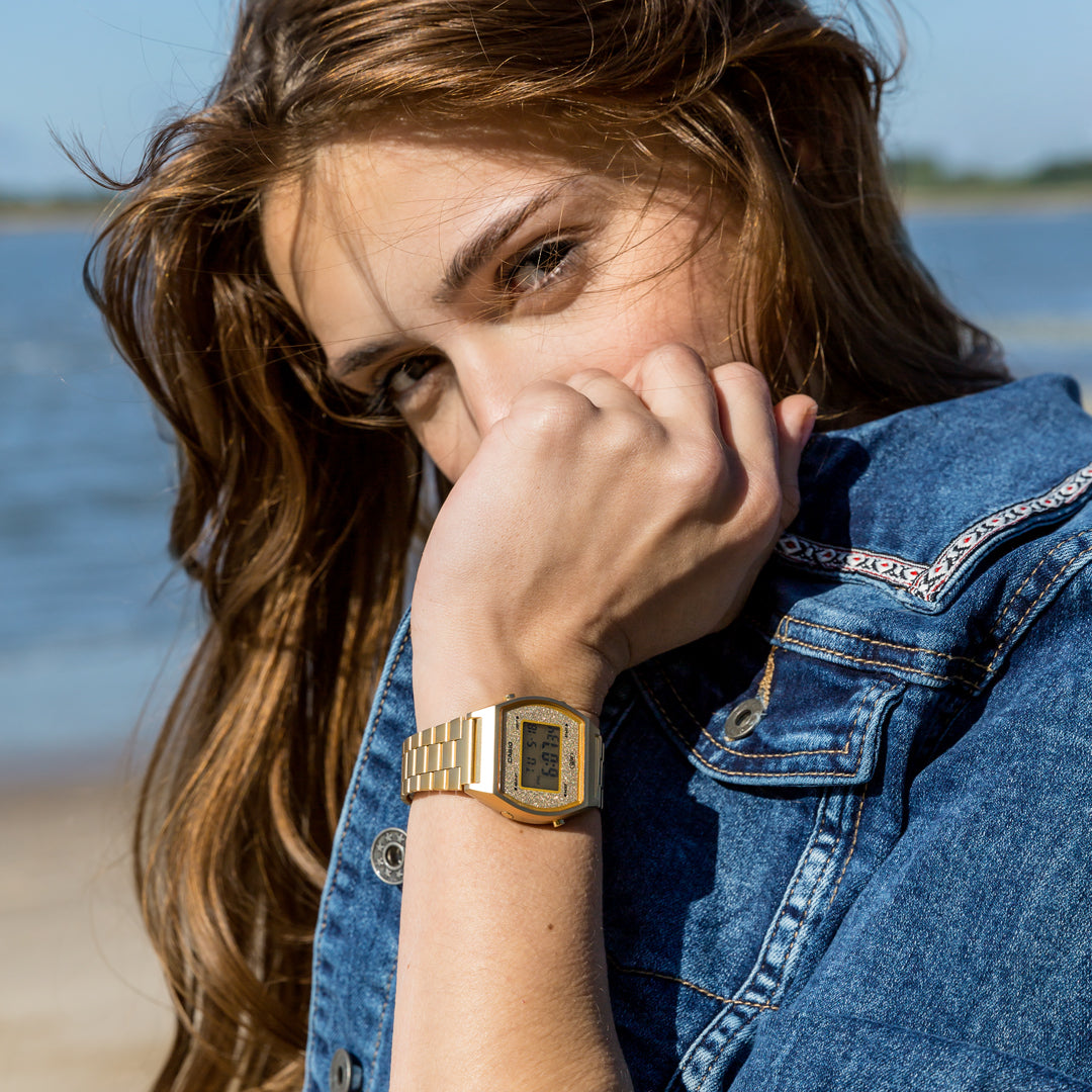 B-640WGG Reloj Casio Vintage Mujer Acero Dorado - Vista 6