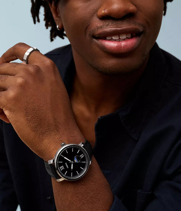 Reloj Fossil Rhett Hombre Correa Cuero Negro - Vista lateral