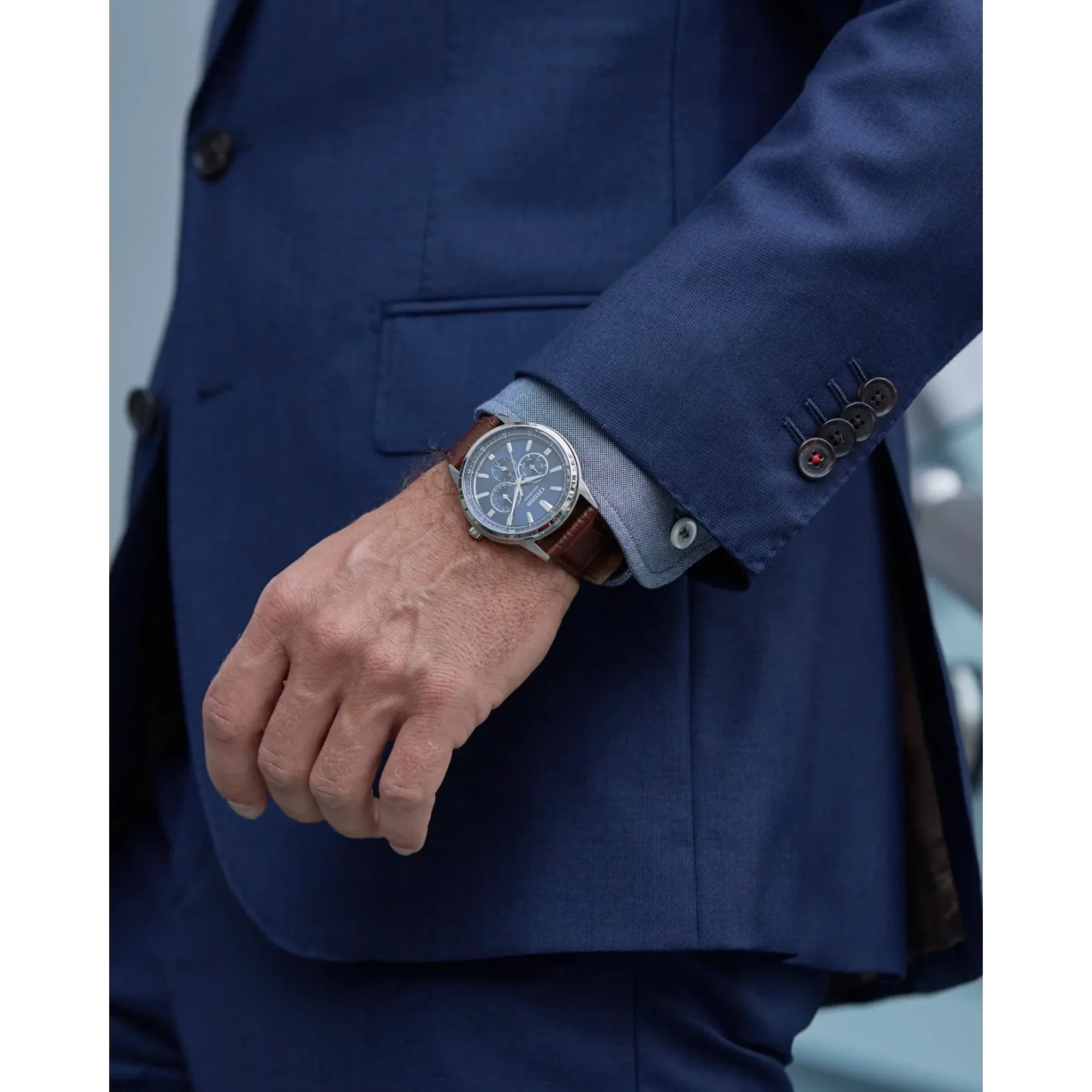 12L Reloj Citizen Corso Hombre Piel Marrón Esfera Azul - Detalle de esfera
