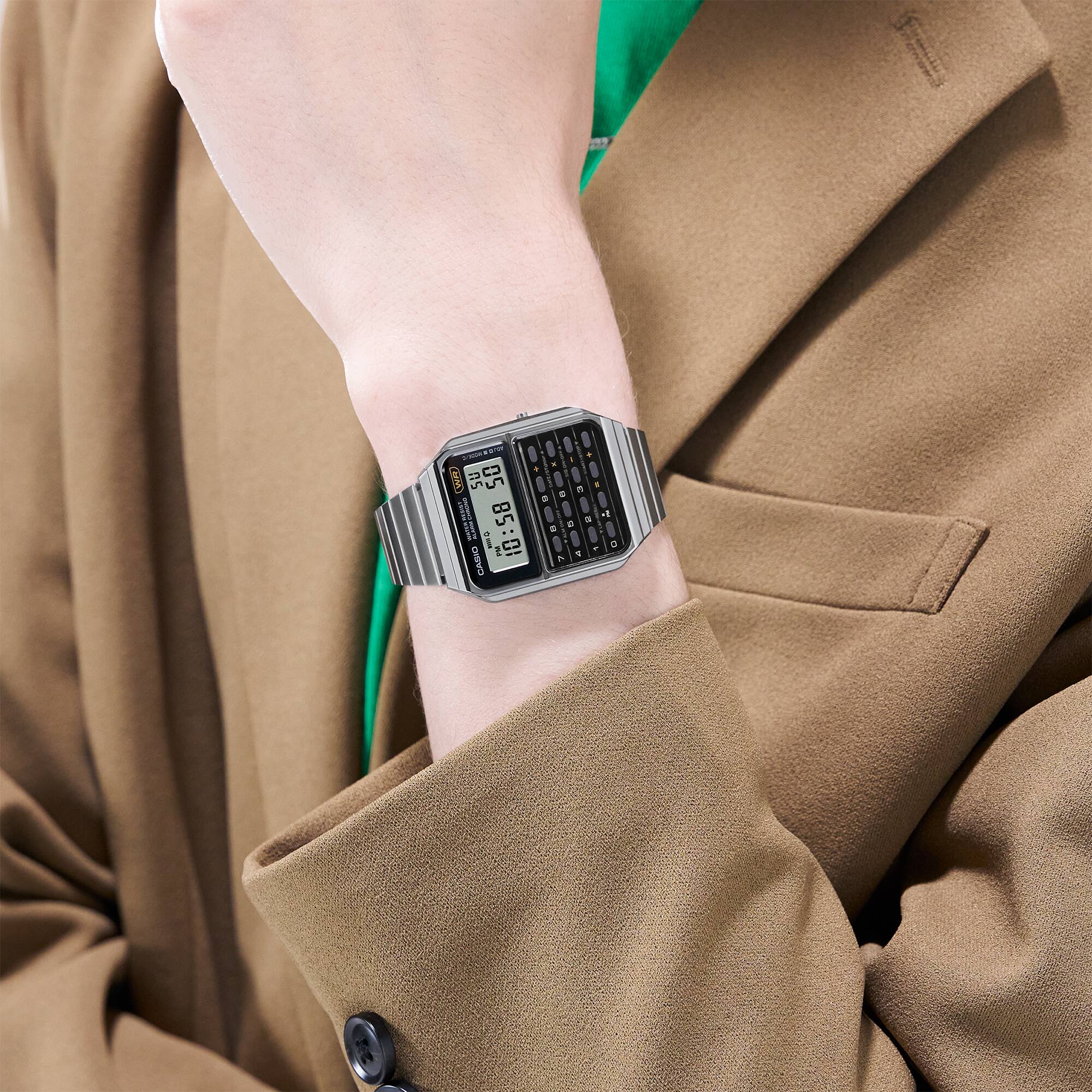 CA-500WE Reloj Casio Calculadora Unisex Acero Plateado - Vista lateral