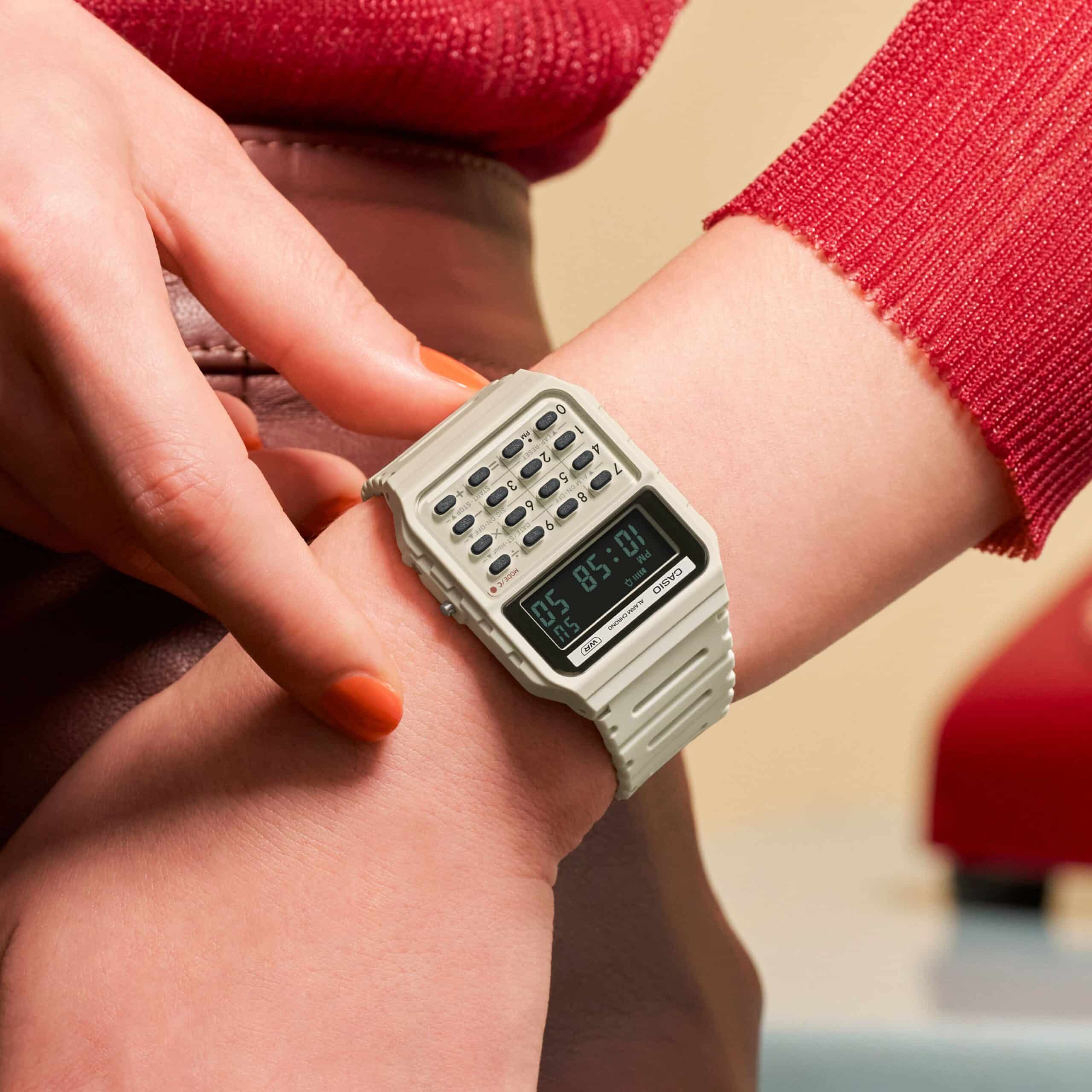 CA-53WB Reloj Casio Calculator Hombre Resina Beige - Detalle de esfera