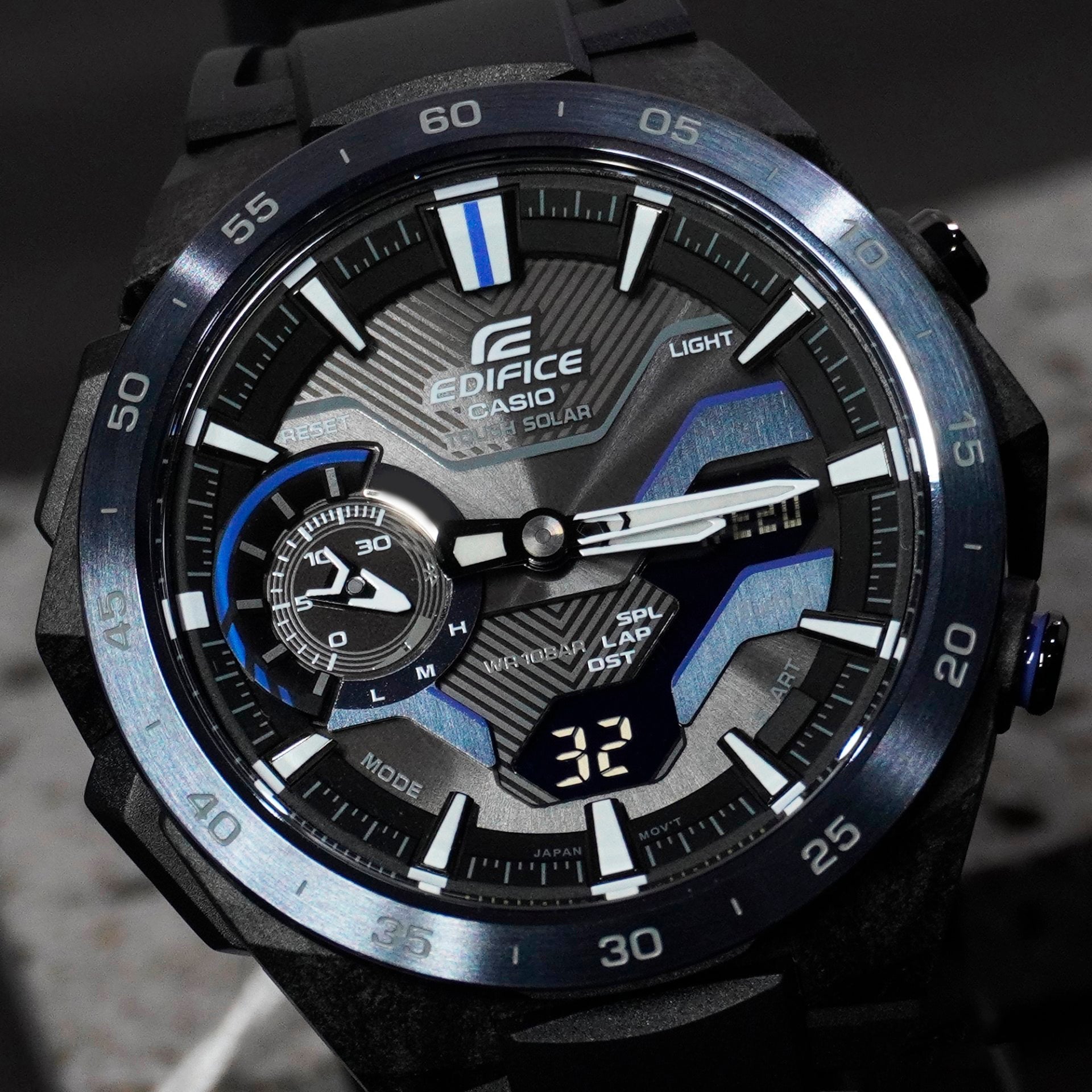 2200PB-1A Reloj Edifice ECB-900 Hombre Correa Silicona - Vista trasera