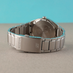 EFB-109D-5AV Reloj Edifice de hombre correa de metal cristal de zafiro