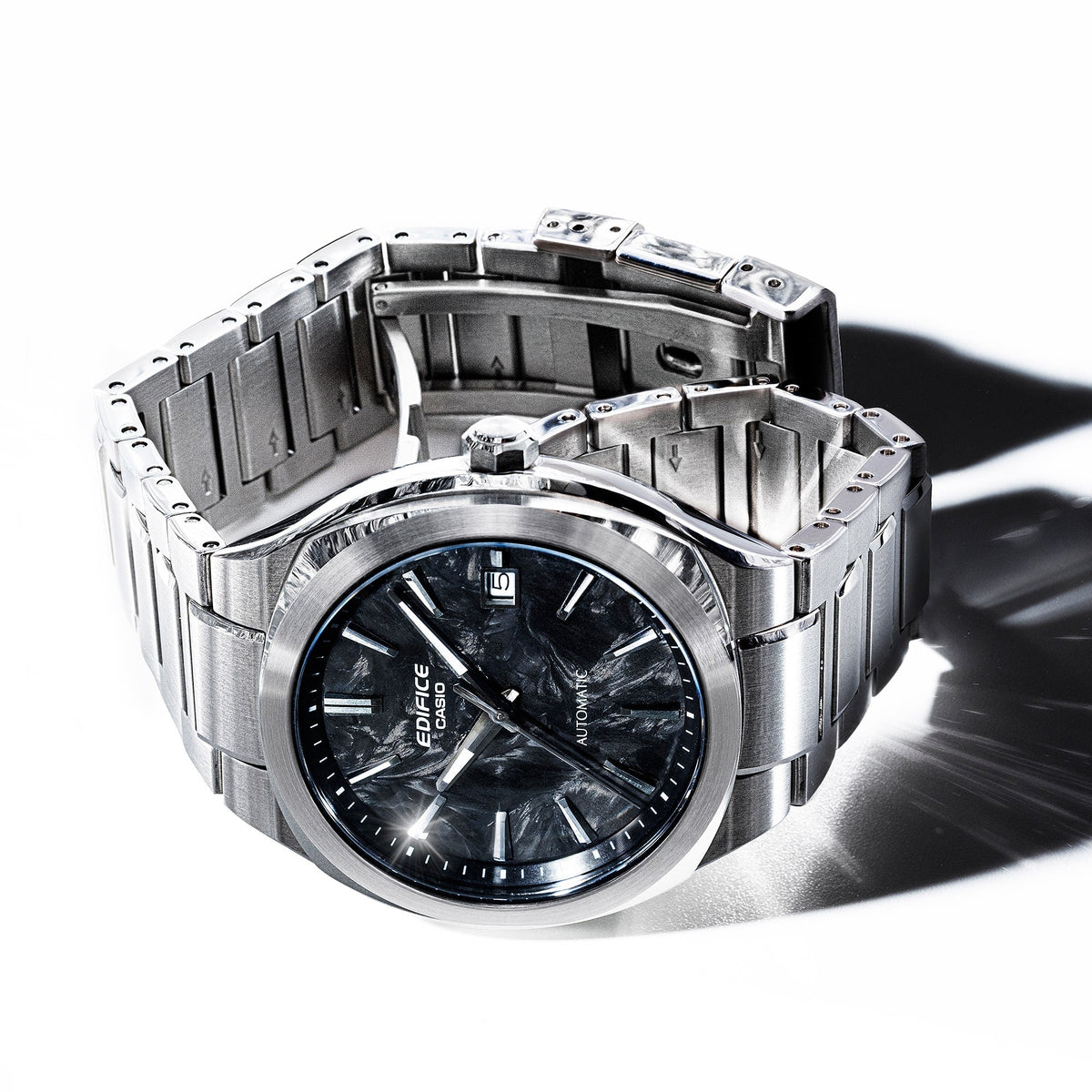 EFK-200CD-1A Reloj Edifice Automático de hombre correa de metal plateado
