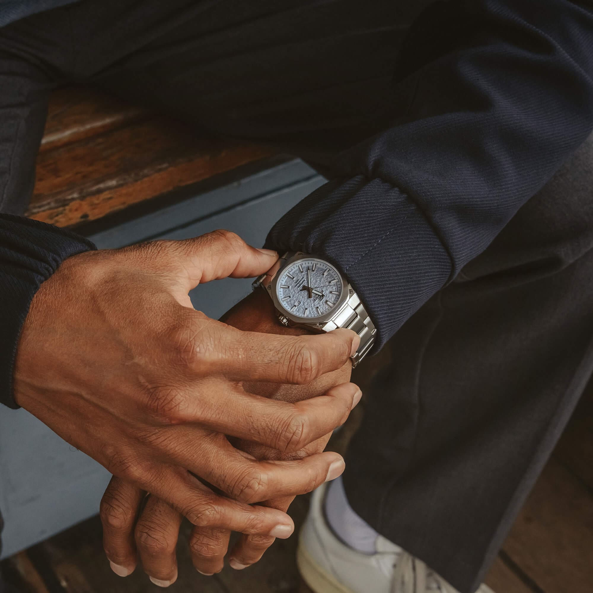 S108DE Reloj Edifice Casio Hombre Acero Esfera Efecto - Vista trasera