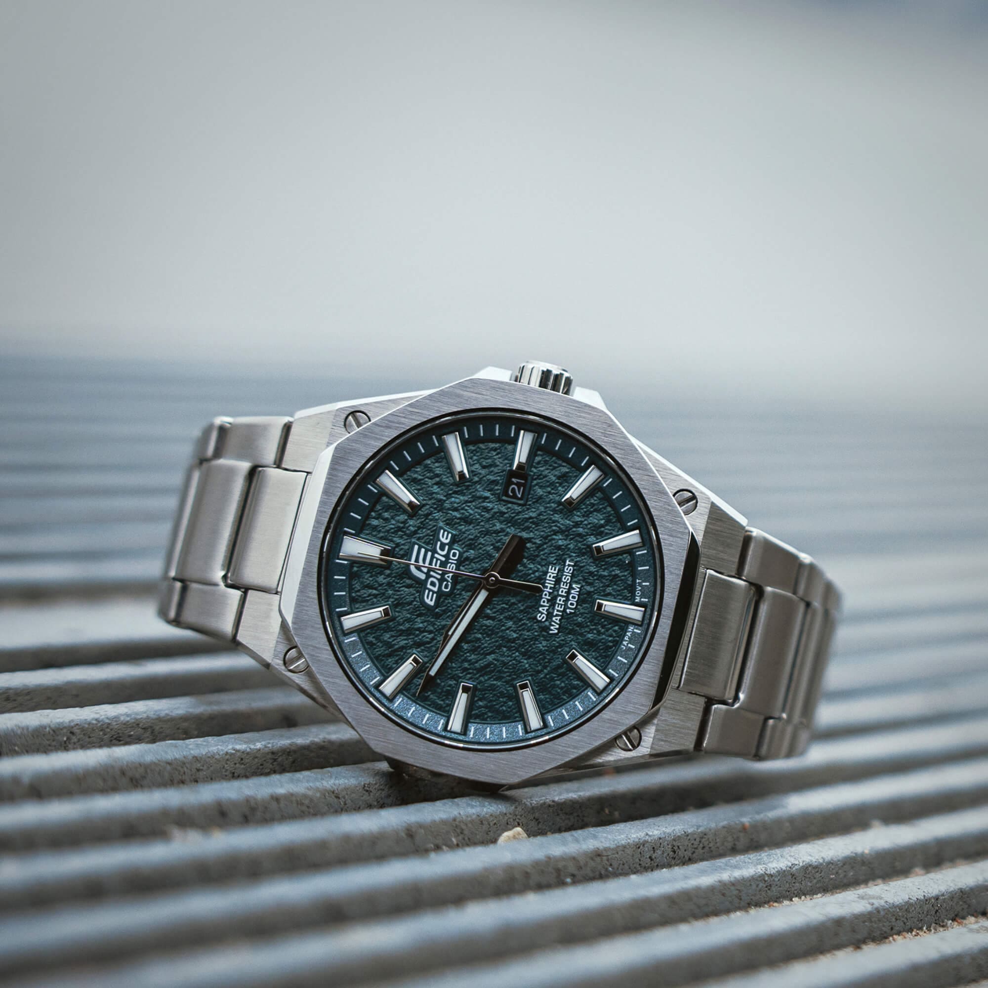 EFR-S108DE-3AV Reloj Edifice de hombre pulsera de metal cristal zafiro