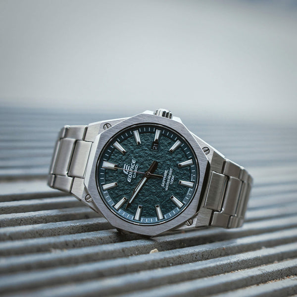 EFR-S108DE-3AV Reloj Edifice de hombre pulsera de metal cristal zafiro