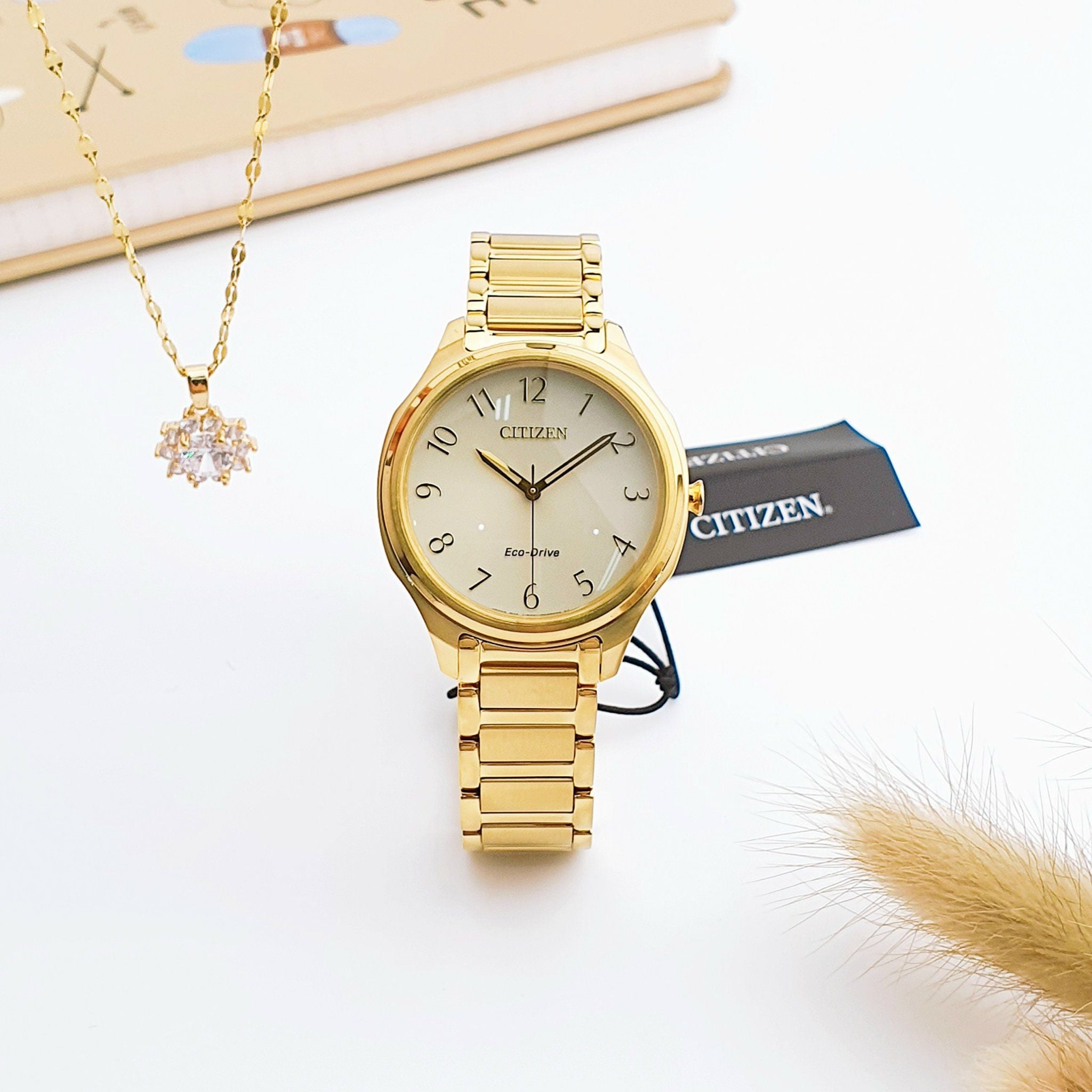 54P Reloj Citizen Weekender de dama banda de metal Eco-drive - Vista trasera