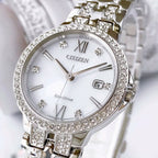 63A Reloj Citizen Silhouette de mujer correa de metal - Detalle de esfera